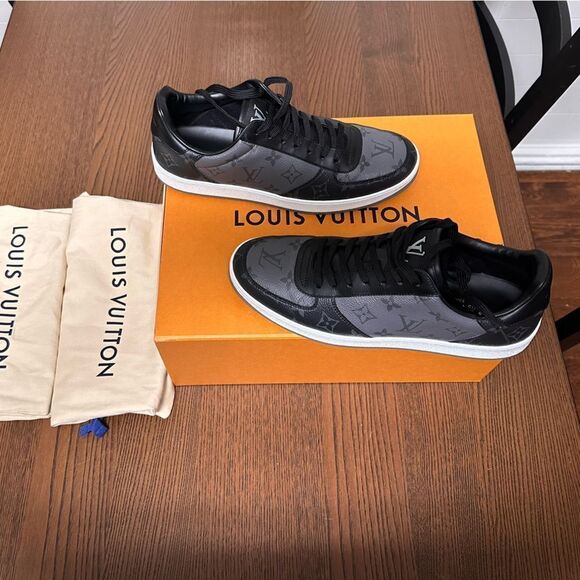 Like new LOUIS VUITTON RIVOLI LOWS - Picture 9 of 9